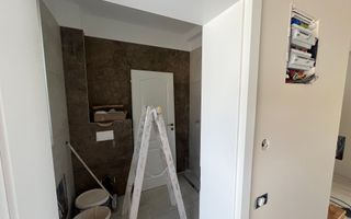 1/2 Duplex Utvin,4 Camere,2 Bai,Toate Utilitatile - Poză 7