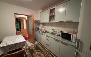 Aradului-Torontalului | 3 camere | Decomandat | Centrala Proprie | 2 bai - Poză 3