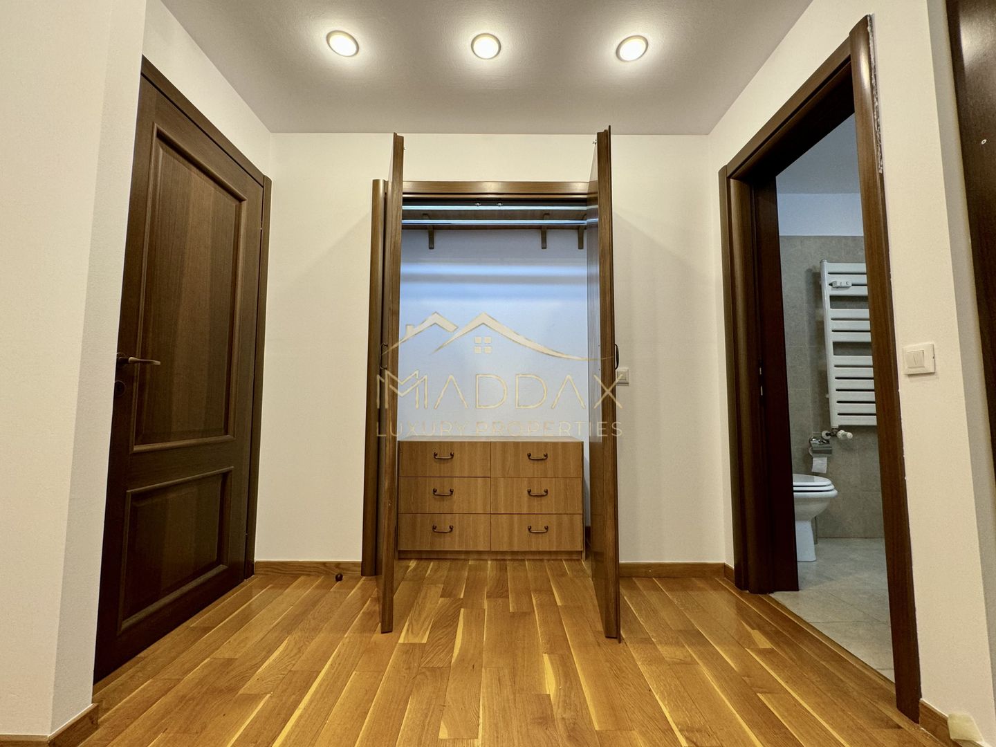 Apartament cu 4 camere 250mp* 2 parcări subterane / Dorobanti-Capitale - Poză 26