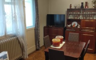 Apartament cu 3 camere decomandate, 2 băi și 2 beciuri, Mănăștur . - Poză 3