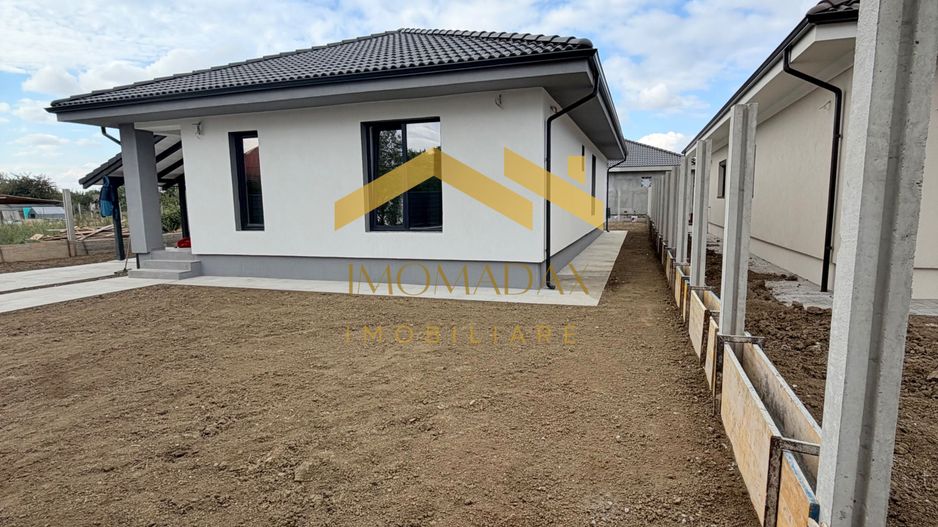 Sanmihaiu Roman-3 Camere-Toate Utilitățile - Poză 1