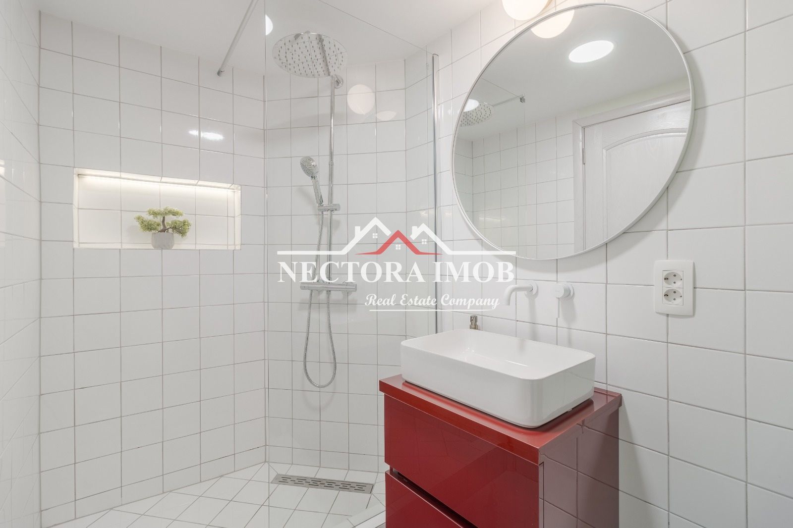 NECTORA IMOB-Casa Ultracentrala Teatru/Piata Unirii, Mobilata/Utilata - Poză 3