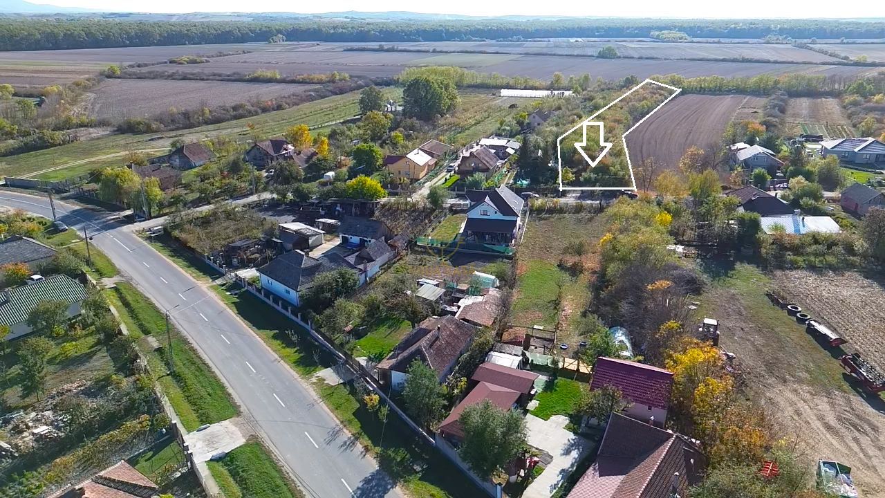 Se vinde! Casa de caramida cu Teren 4431 MP in RUSENI la 10km>SM - Poză 4