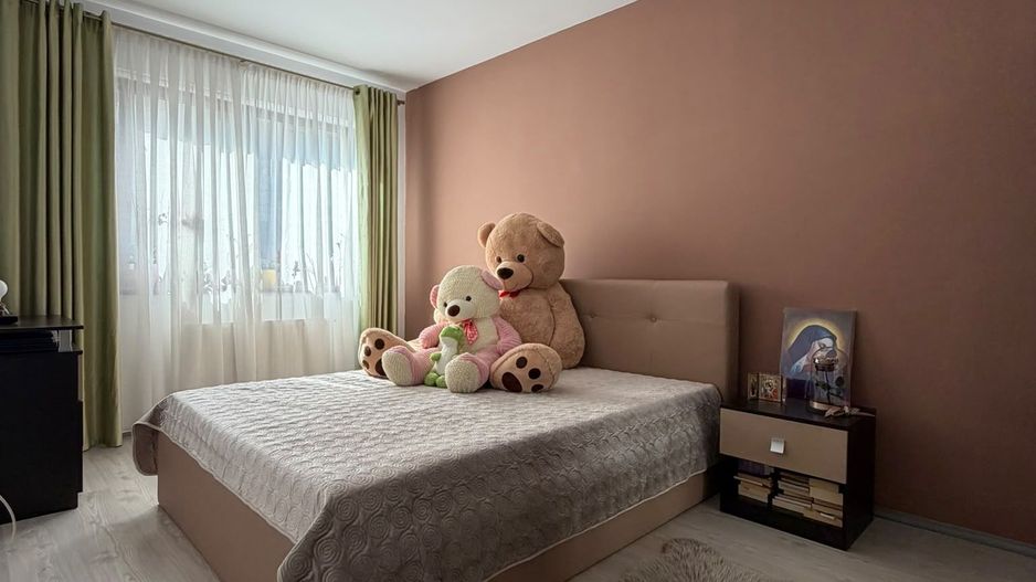 Apartament 3 camere, curte, boxa, parcare, Sub Cetate - Poză 8