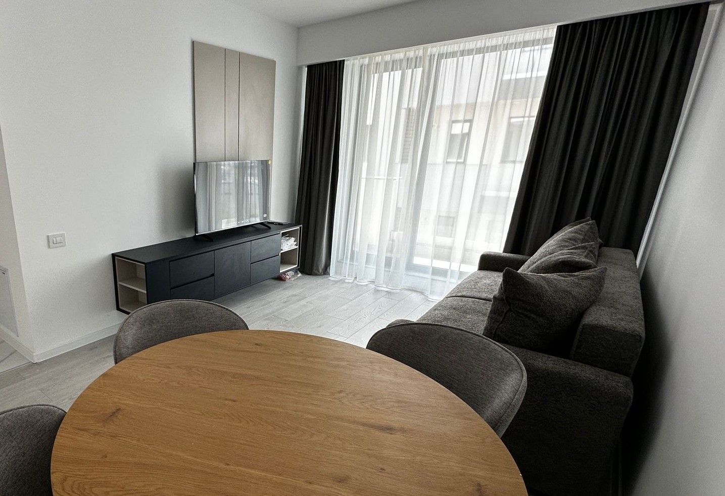 2 Camere Parcare 6 min Metrou Pacii Novum Residence Gorjului I. Maniu - Poză 1