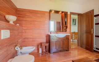 Casa de vânzare in Făget, 1000mp teren cu livadă și grădină! - Poză 17