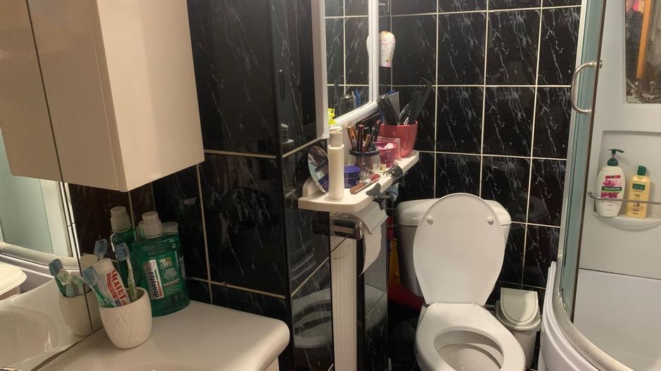 APARTAMENT DE VANZARE 3 CAMERE SIRET - Poză 6