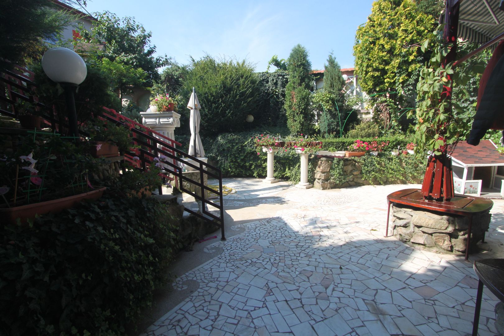 Casă / Vilă cu 8 camere de vânzare în zona Semicentral - Poză 41