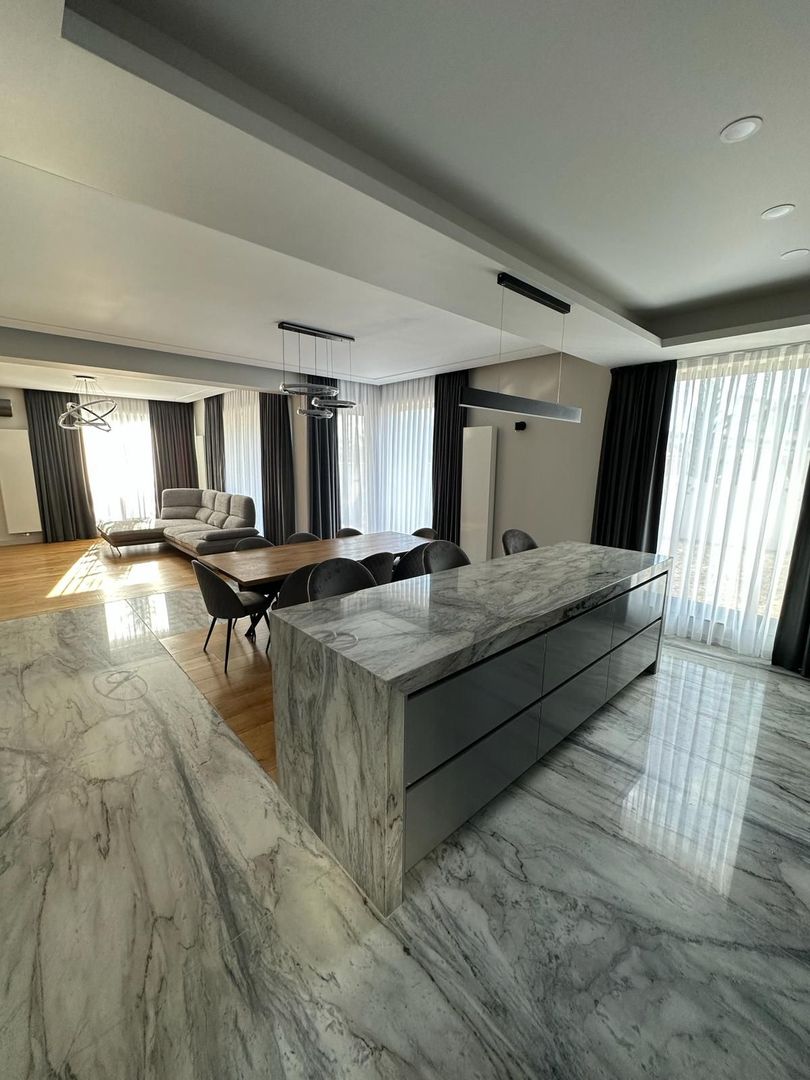 Casă / Vilă cu 7 camere de închiriat în Pipera, Bucuresti - Poză 1