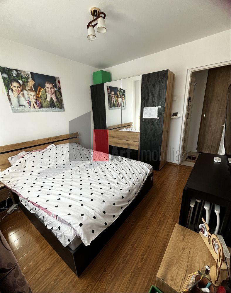 Vindem apartament 3 camere la P-ta Gorjului-centrala proprie - Poză 3