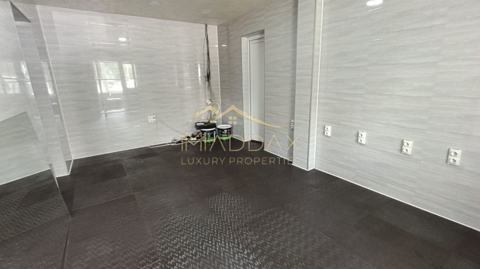 Spatiu Comercial Berceni *52 mp* Parter//Vad Pietonal Intens - Poză 1