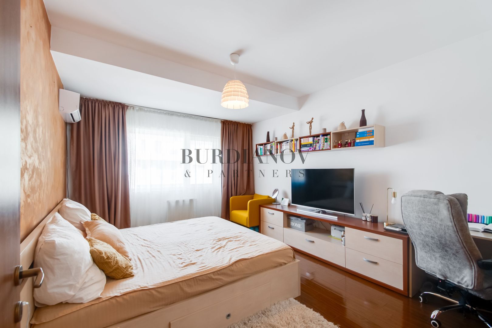 Apartament cu 3 camere de vânzare - Ten Blocks Residence-Metrou Păcii - Poză 5