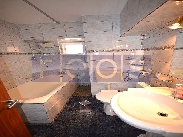 VANZARE 5 CAMERE DECOMANDAT UNIRII -FANTANI - Poză 9