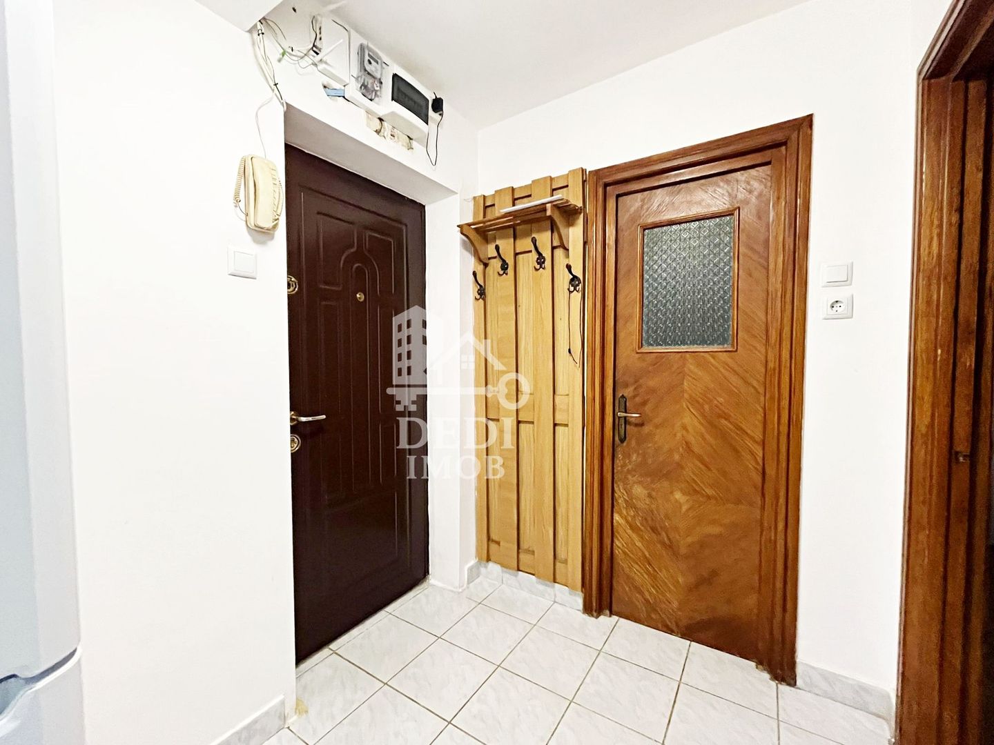 Apartament 2 camere de vânzare in zona Rogerius, Oradea - Poză 9