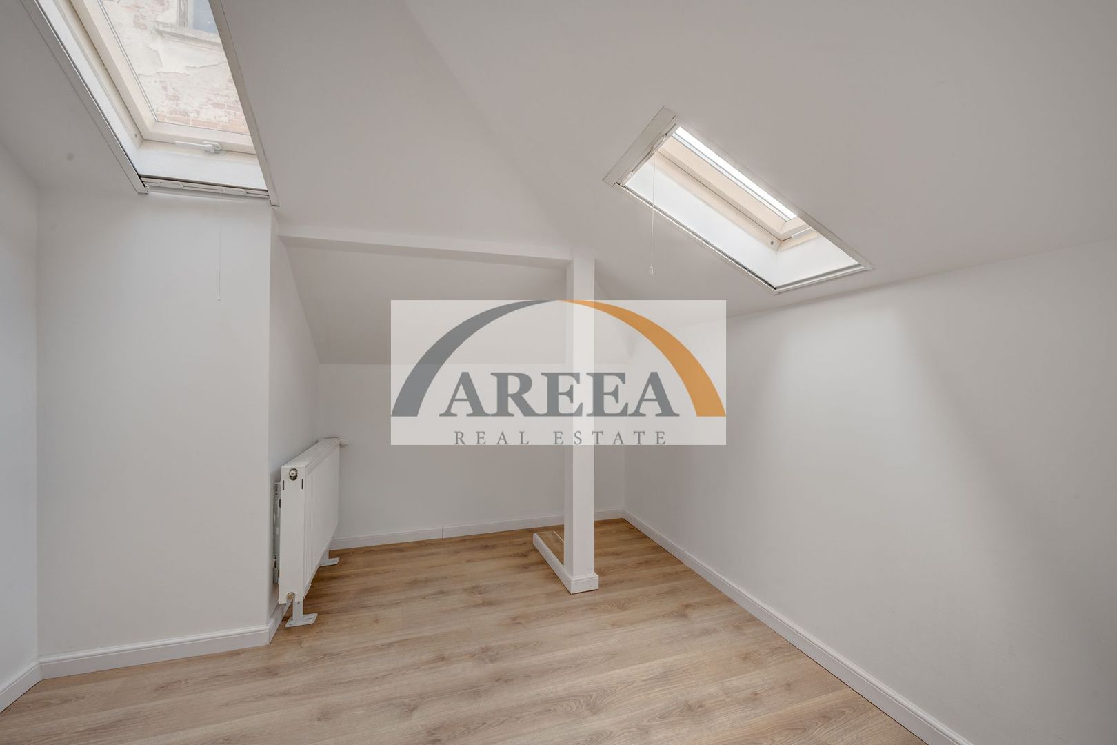 VILA RENOVATA SI ELEGANTA - 131 mp, 6 camere - Mitropolie / Unirii - Poză 20