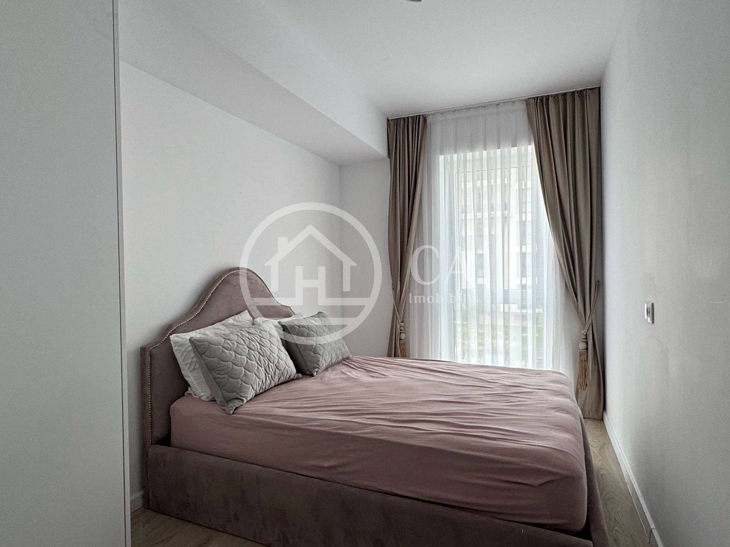 Apartament LUX cu 3 camere de vanzare in Prima Arena, Oradea - Poză 4