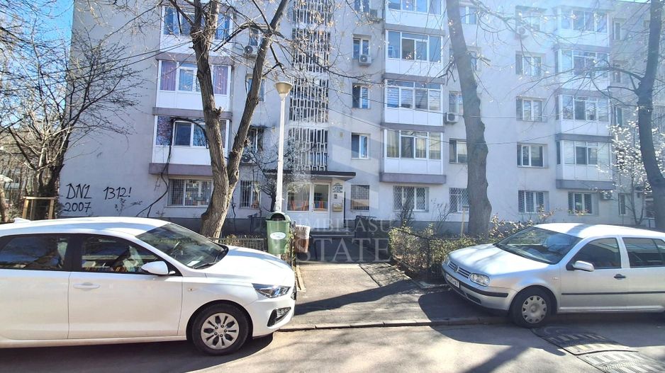 De Vanzare Apartament 2 Camere Pajura - Poză 19