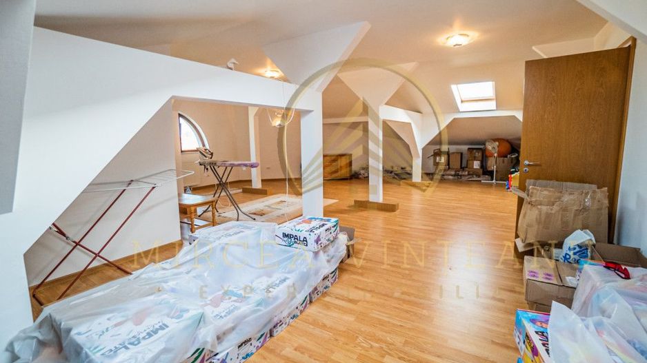 Palazu Mare / Elvila -  Vanzare Vila  D+P+1E cu teren de 996 mp - Poză 48