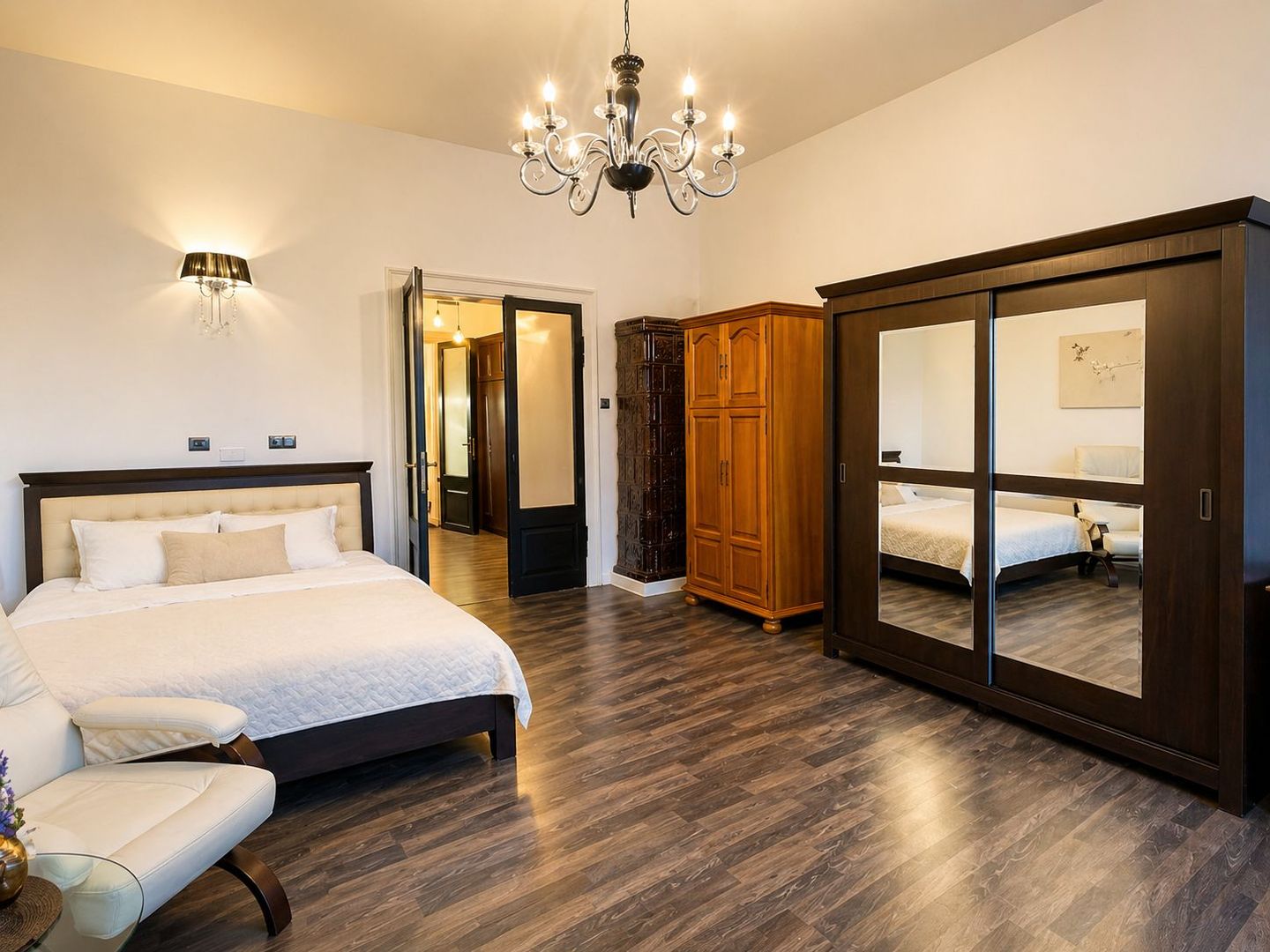 Apartament cu 2 camere | Bulevardul Eroilor | Locație ultracentrală - Poză 1