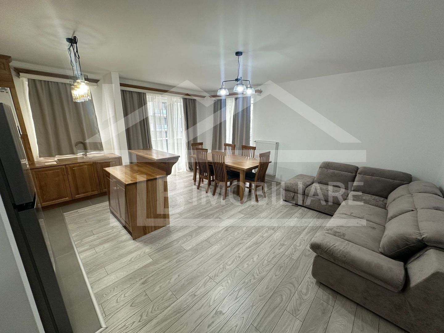 Apartament de 3 camere, 80mp, parcare, Zona Maurer Residence - Poză 1