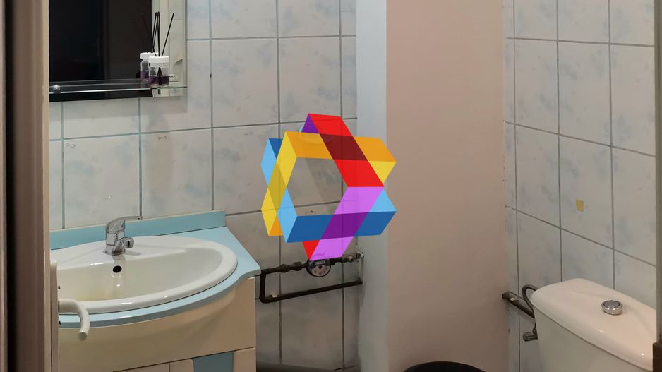 Apartament cu trei camere, zona Racadau 74 mp - parcul Trandafirilor - Poză 14