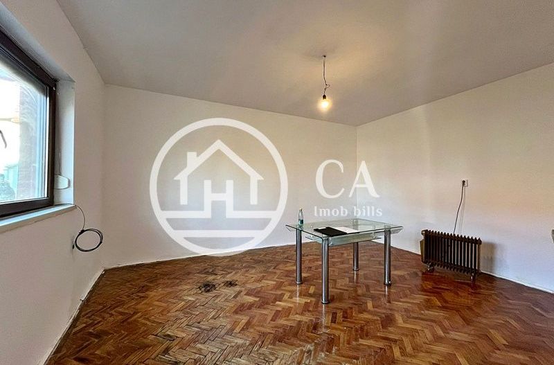 Apartament de vânzare la curte comună în zona Ultracentrală, Oradea - Poză 3