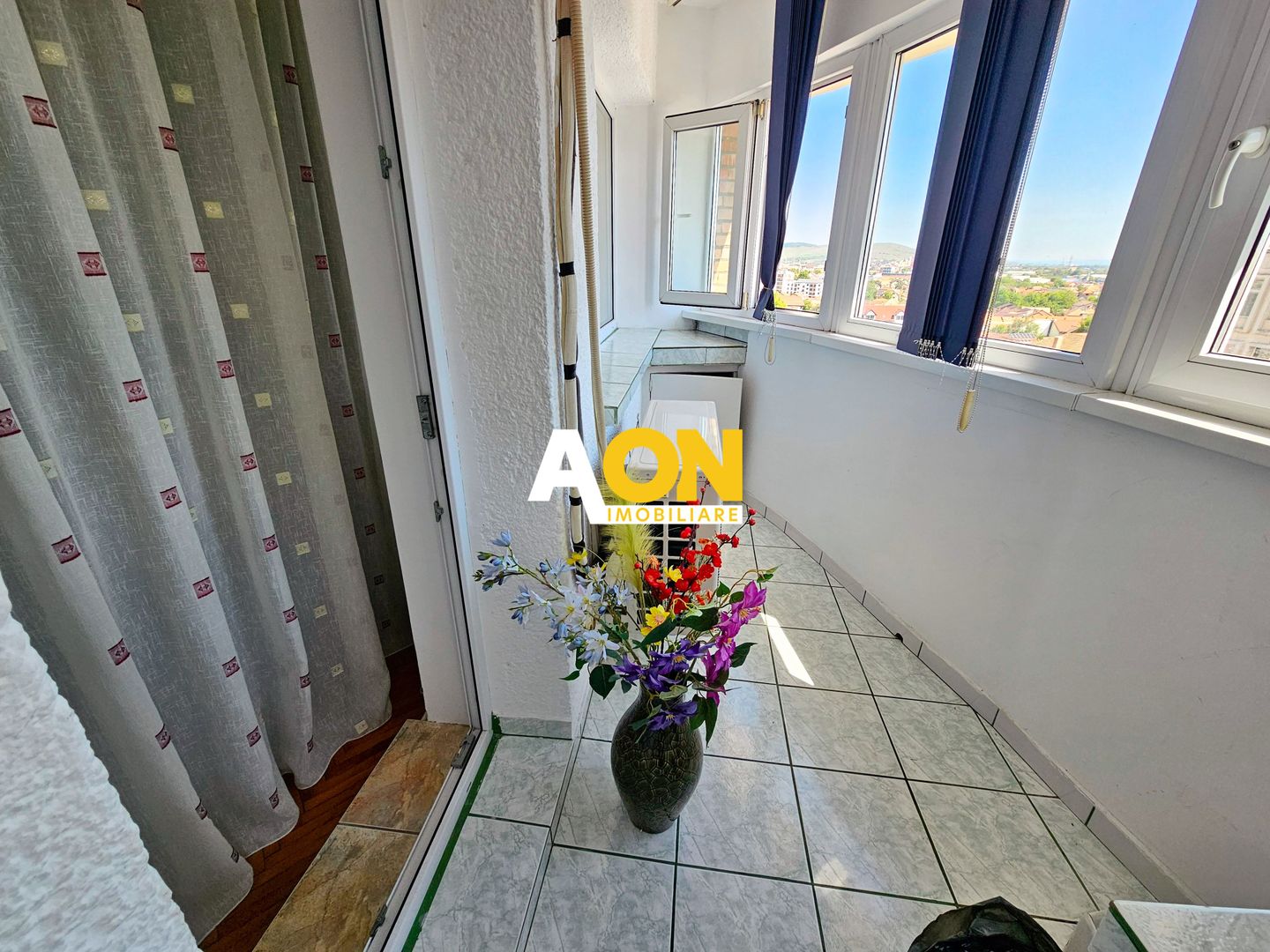 Apartament 2 camere mobilat, utilat, 67 mp utili + boxa, ultracentral - Poză 2