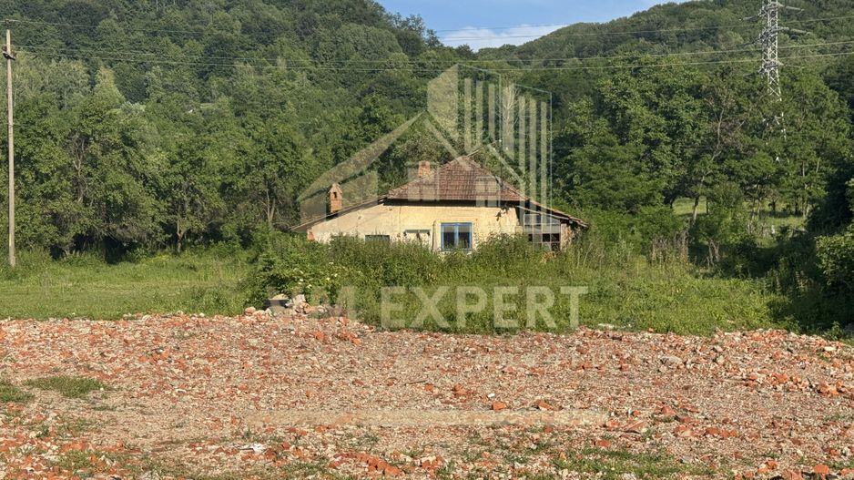 TEREN INTRAVILAN 3296 MP CAMPULUNG ARGEȘ - Poză 4