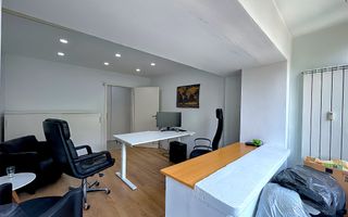 3 camere decomandat renovat etaj 2 an 1996 SU 86mp Decebal - Poză 10