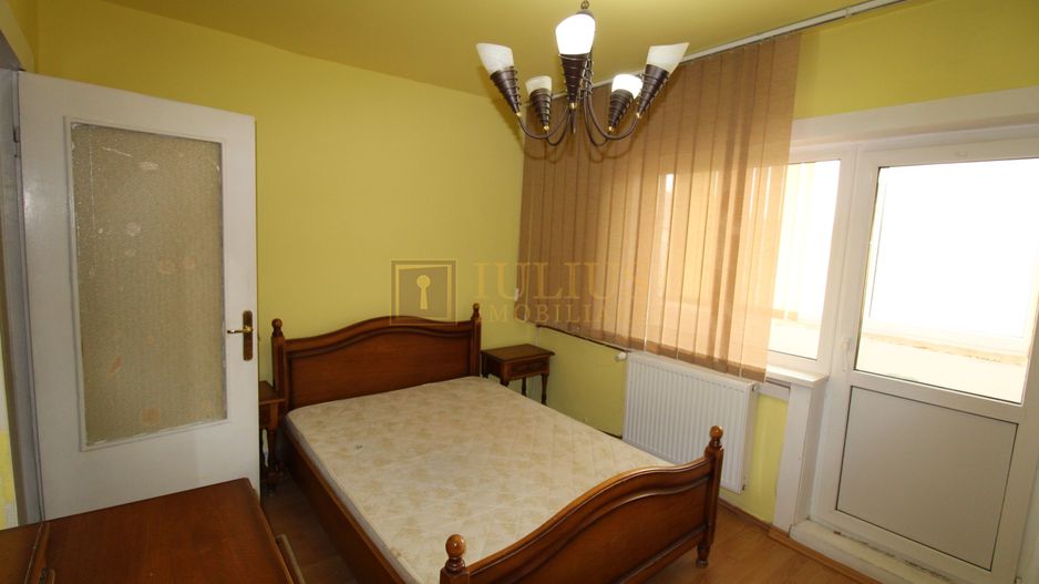 Apartament 3 camere, decomandat, 2 bai, zona Aradului - Poză 1