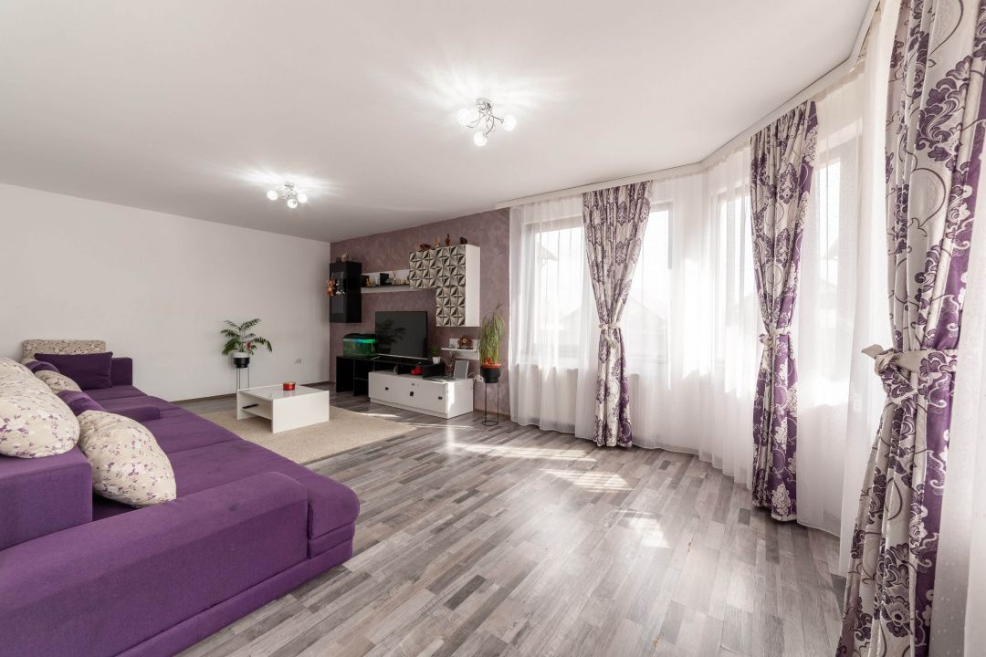 Casa cu 5 camere Stefanesti, Aleea Viilor, AG - Poză 2