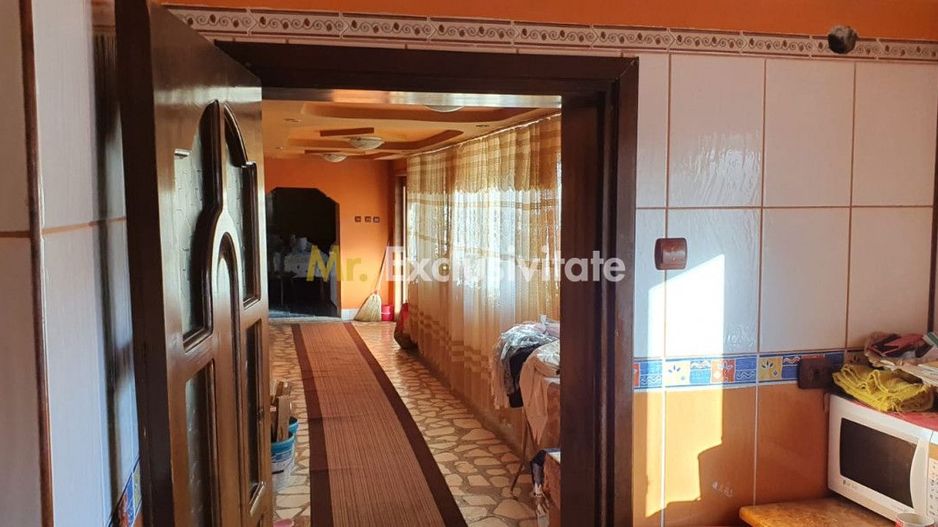 Casa / Pensiune de vânzare – Balta, Gorj sau schimb cu apartament . - Poză 15