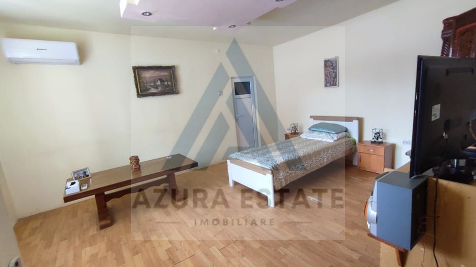 Casa 4 camere 2 bai garaj inchis pivnita si teren 740 mp in Seica Mica - Poză 3