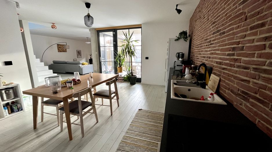 Locuinta spatioasa in triplex - Poză 5