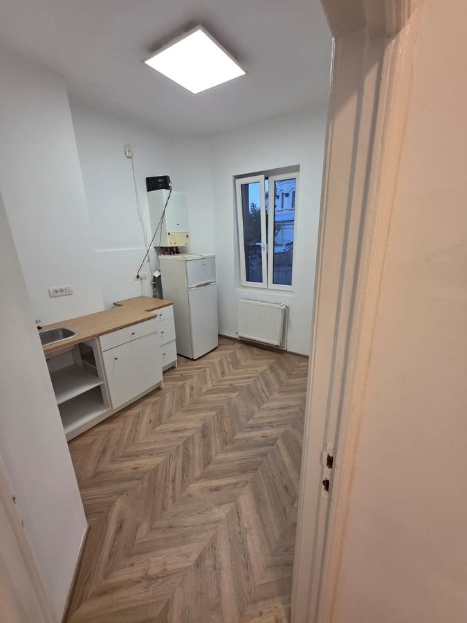 Închiriere 3 camere Unirii, Coposu, etaj 2, centrala, 100 mp, pretabil Birou - Poză 10