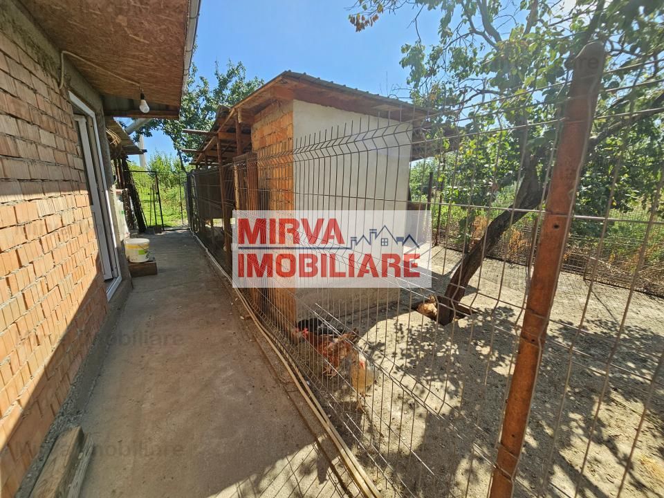Vanzare vila 6 camere + spatiu comercial, mobilata si utilata, in Blejoi - Poză 69