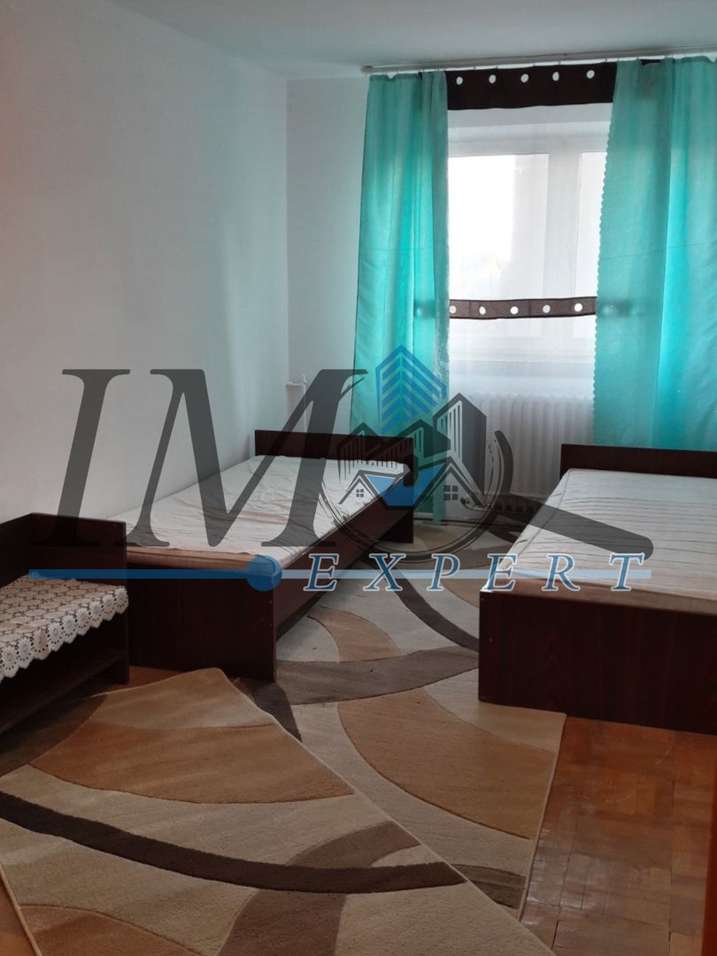 Apartament de inchirat cu 3 camere in zona Cetate Alba Iulia - Poză 1