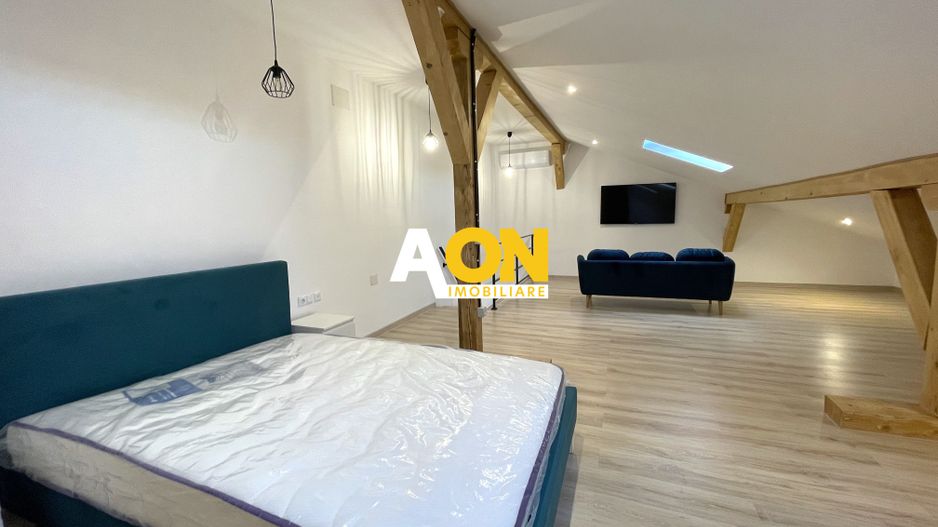 Apartament cu 3 camere, balcon si scara interioara - Poză 14