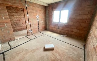 Casă la roșu, 3 dormitoare, teren 340 mp – Moșnița Nouă, lângă Kaufland - Poză 13