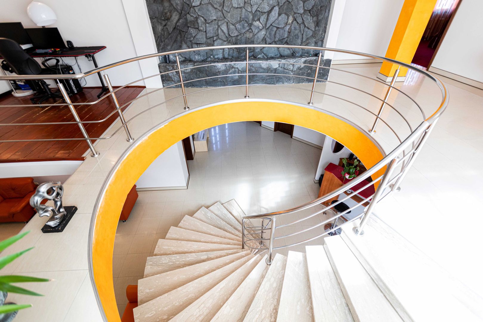 Dumbrăvița, la intrare – casă exclusivistă ideală locuință sau birou - Poză 13