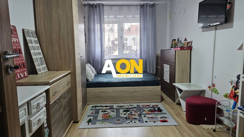 Apartament 3 camere, Cetate, etaj intermediar - Poză 5