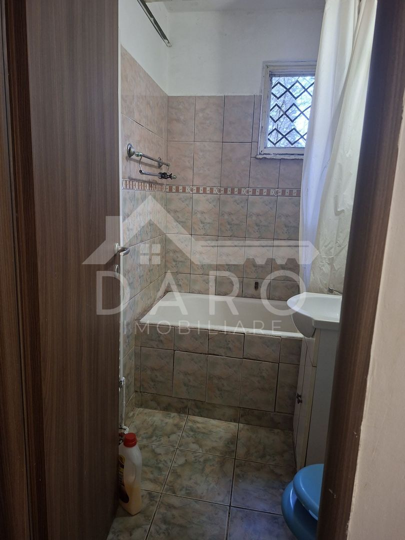 Vând apartament 3 camere - Poză 7
