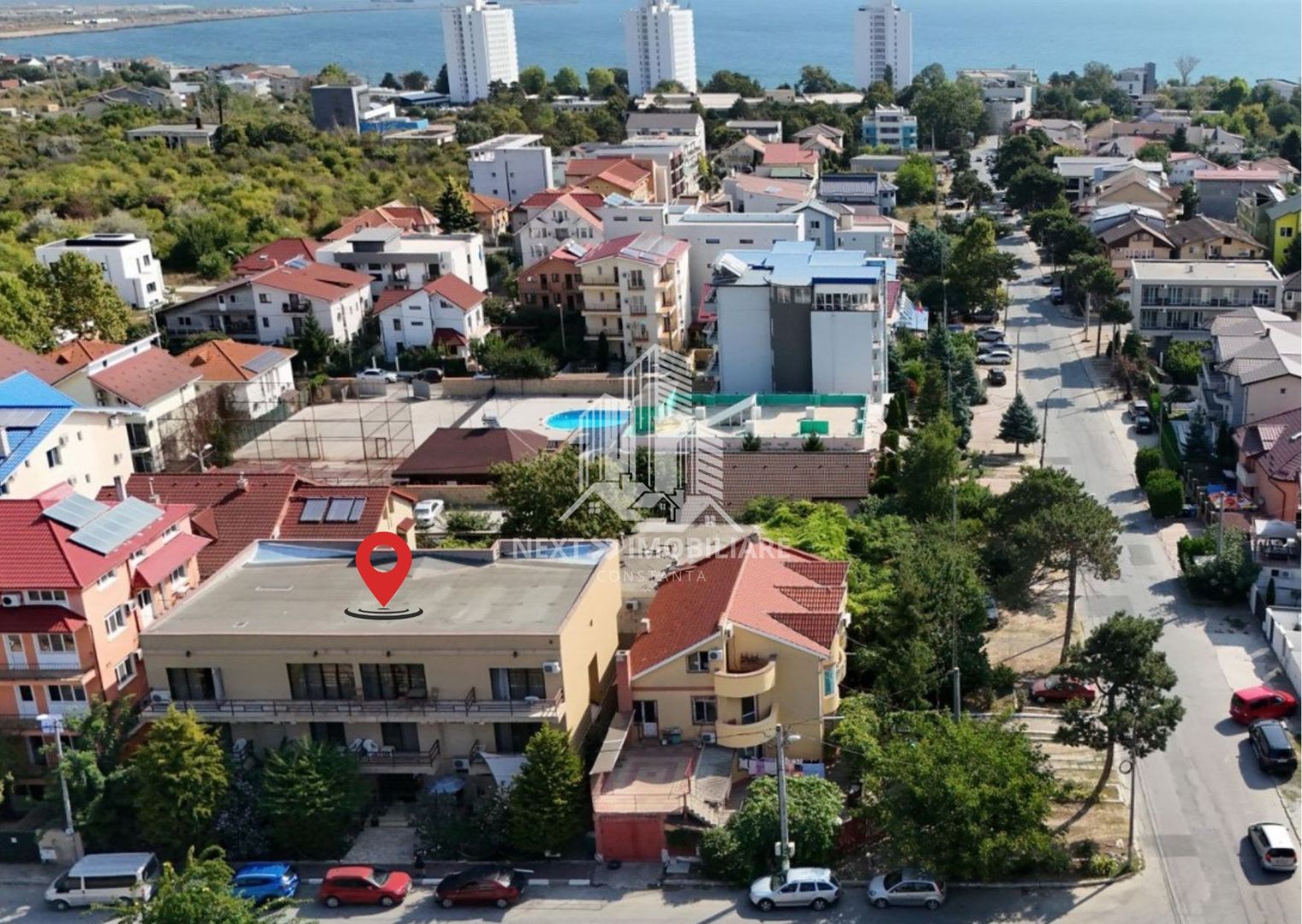 Pensiune Eforie Nord 17 camere plus spatiu comercial - Poză 1