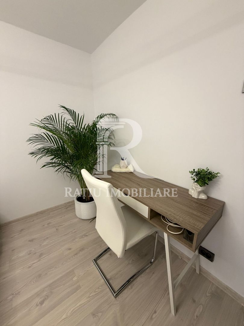 Apartament 4 camere | etajul intermediar | zona Rogerius | Oradea - Poză 4