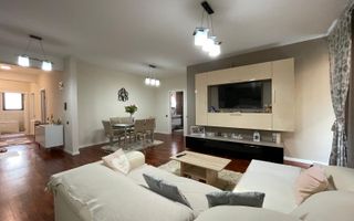 Apartament lux,  prima inchiriere-  4 camere + 2 locuri parcare - Poză 2