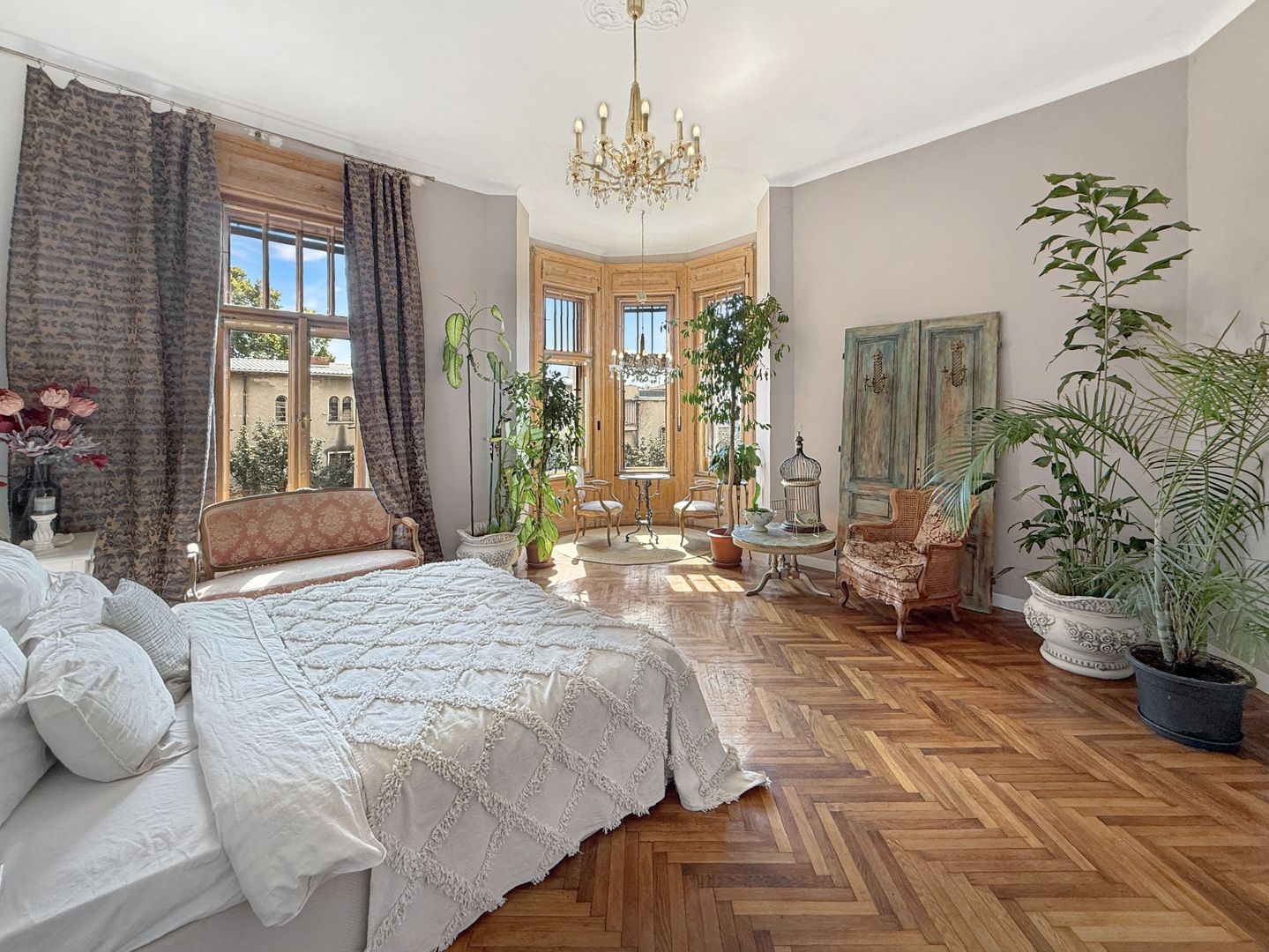 Apartament de 3 Camere cu Design Deosebit și Suprafață Generoasă! - Poză 2