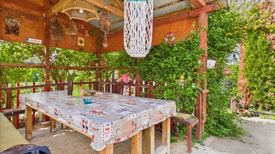 Casă la doar 6km de graniță cu România - Poză 2