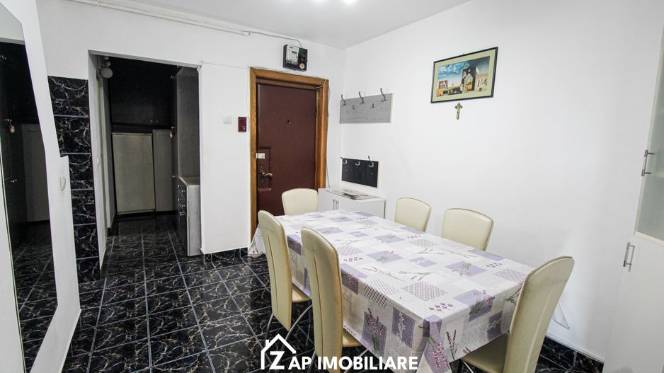 Dâmbul Pietros - Bulevardul 1848 - Ap 2 Camere Decomandat - Hol Pătrat - Poză 4