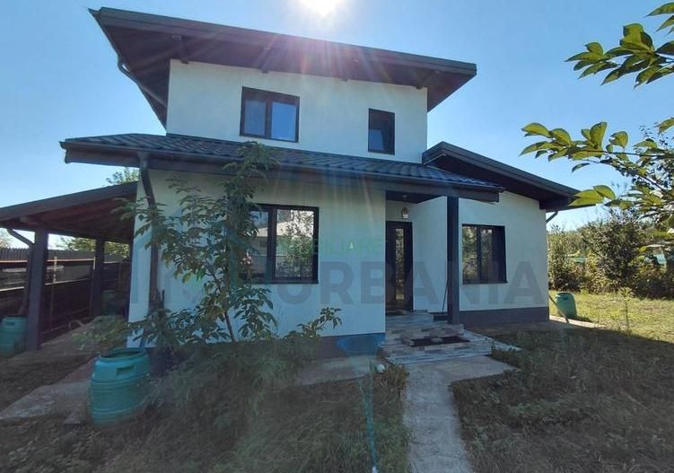 Casă de vânzare în Aroneanu, comuna Aroneanu, jud. Iași - 4 camere, 105 mp utili - Poză 4
