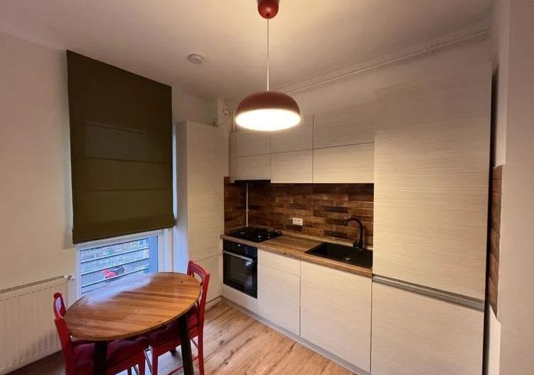 AP. 3 CAMERE 1 MAI, LOC PARCARE, BLOC NOU, CENTRALA, METROU 10 MINUTE - Poză 3